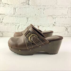 Bongo Platform Buckle Mules